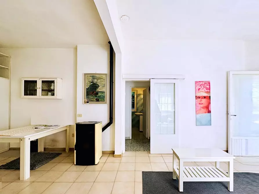 Immagine 10 di Casa indipendente in affitto  a Pietrasanta