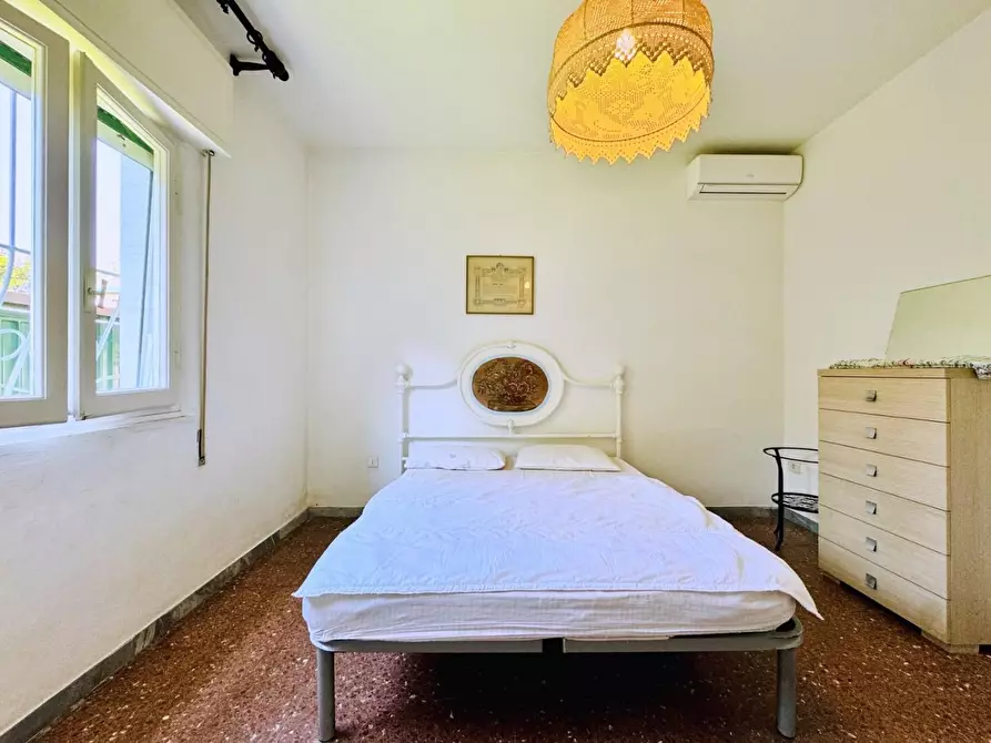 Immagine 17 di Casa indipendente in affitto  a Pietrasanta