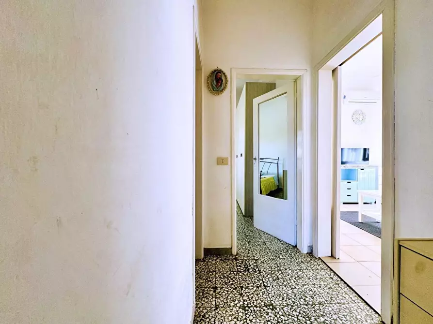 Immagine 12 di Casa indipendente in affitto  a Pietrasanta