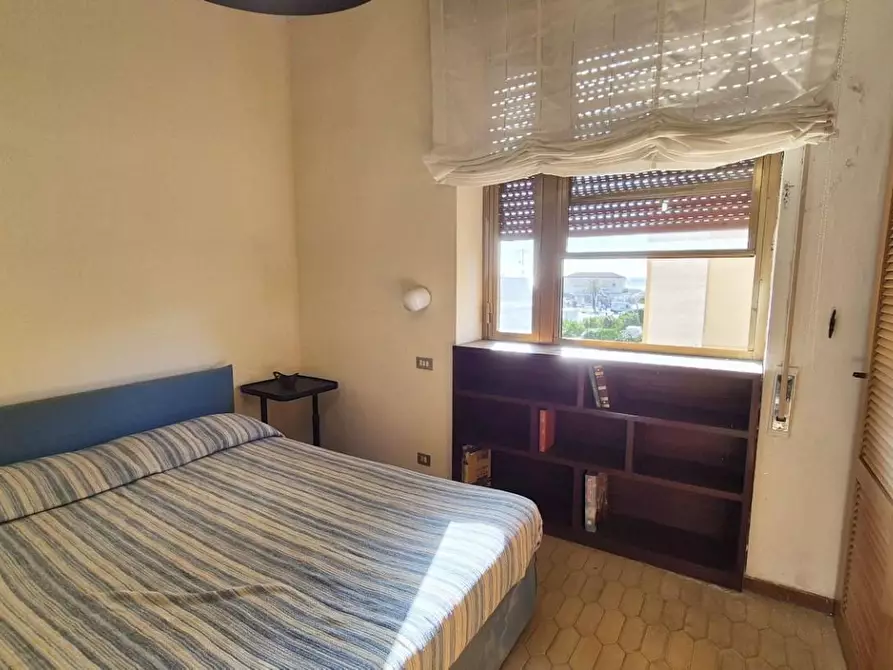 Immagine 76 di Appartamento in vendita  a Viareggio