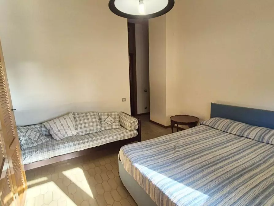 Immagine 80 di Appartamento in vendita  a Viareggio