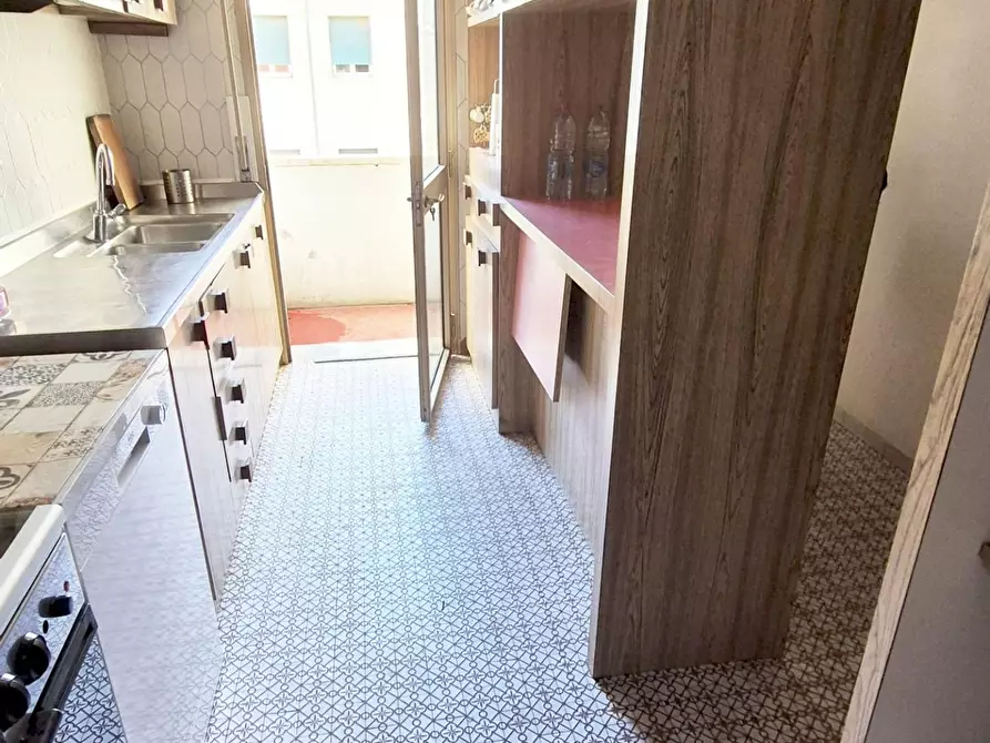 Immagine 30 di Appartamento in vendita  a Viareggio