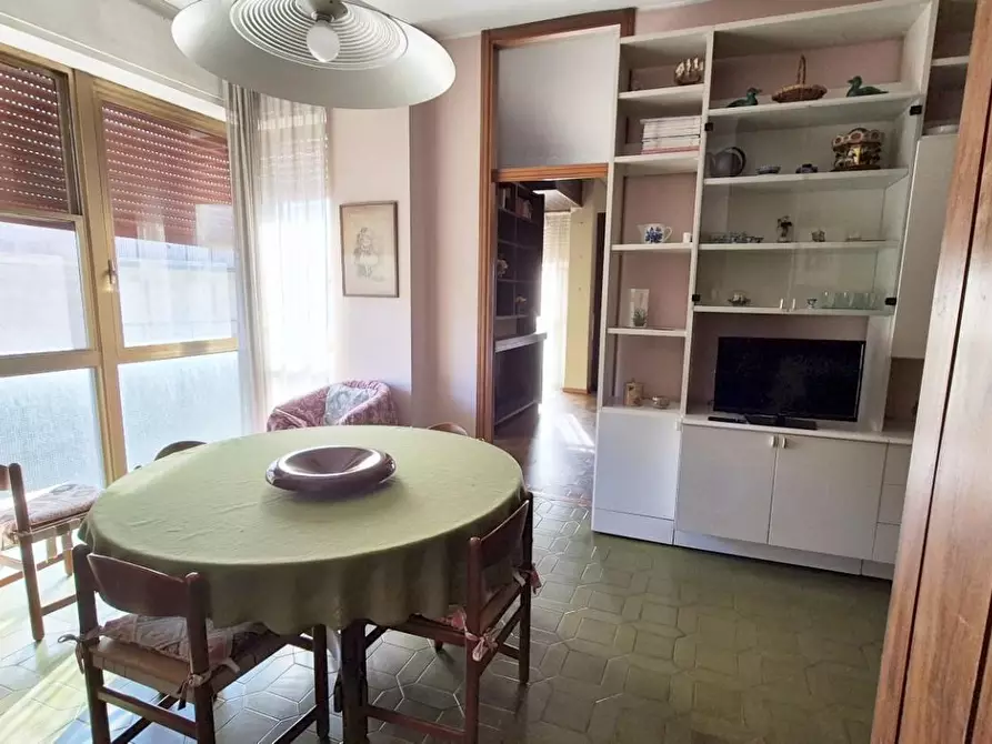 Immagine 19 di Appartamento in vendita  a Viareggio