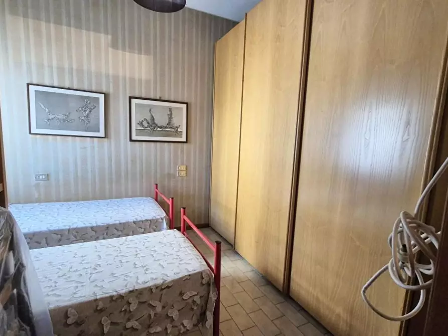 Immagine 84 di Appartamento in vendita  a Viareggio