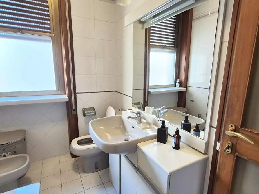 Immagine 100 di Appartamento in vendita  a Viareggio