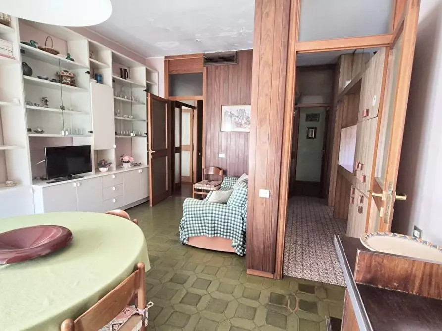 Immagine 22 di Appartamento in vendita  a Viareggio