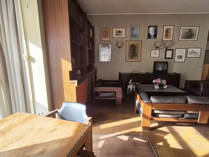 Immagine 9 di Appartamento in vendita  a Viareggio