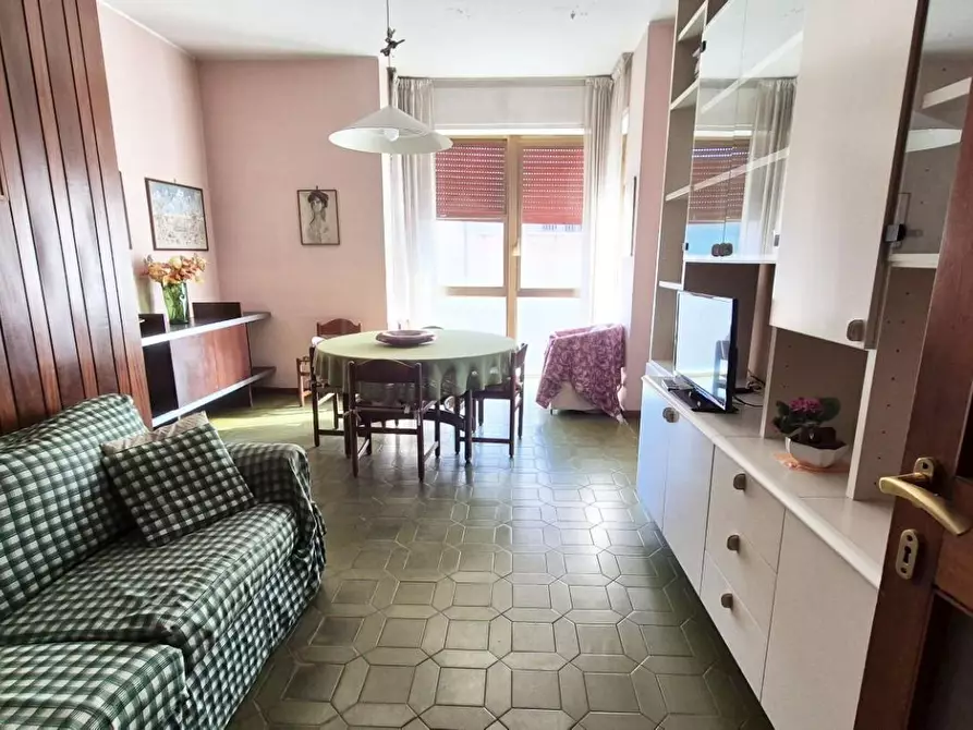 Immagine 16 di Appartamento in vendita  a Viareggio