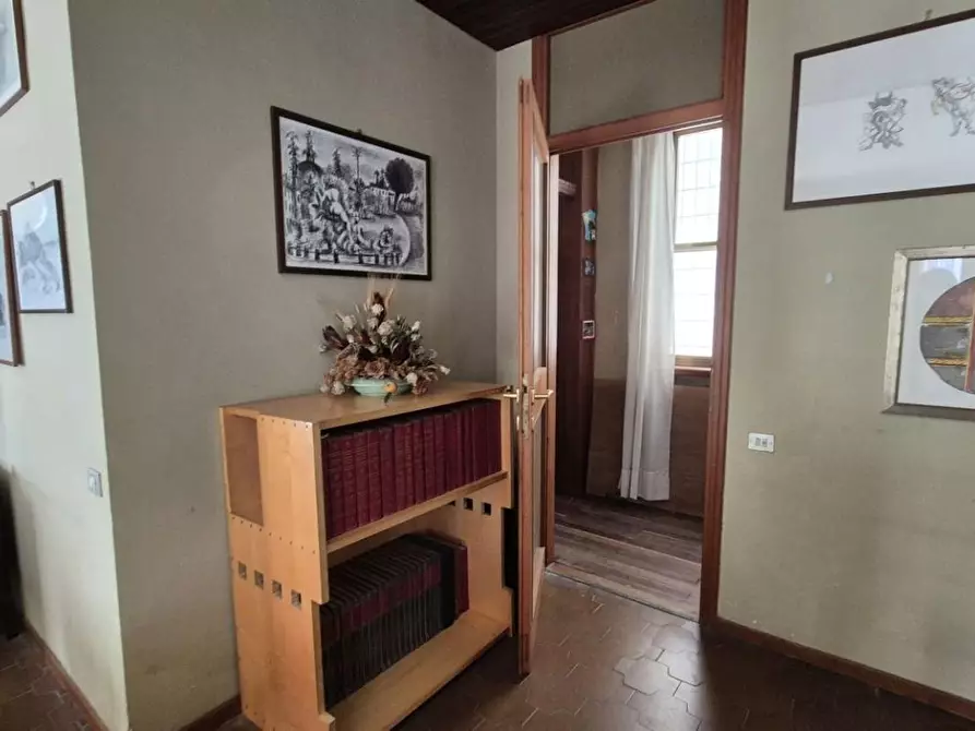 Immagine 37 di Appartamento in vendita  a Viareggio