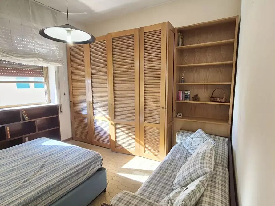 Immagine 75 di Appartamento in vendita  a Viareggio