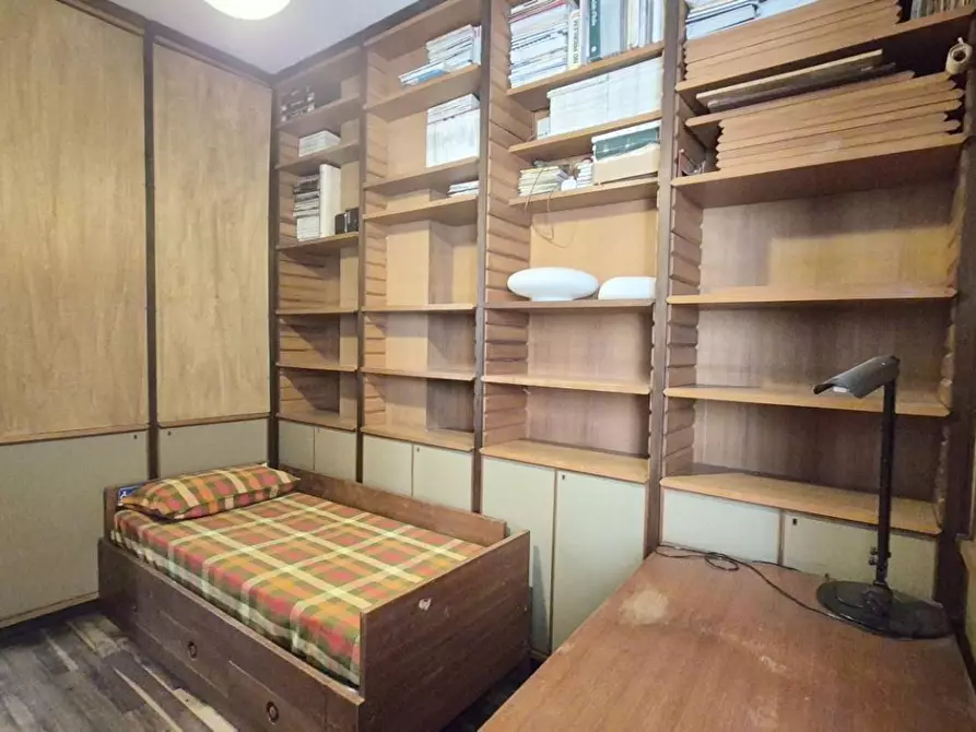 Immagine 47 di Appartamento in vendita  a Viareggio