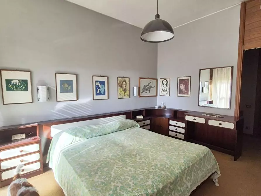 Immagine 66 di Appartamento in vendita  a Viareggio