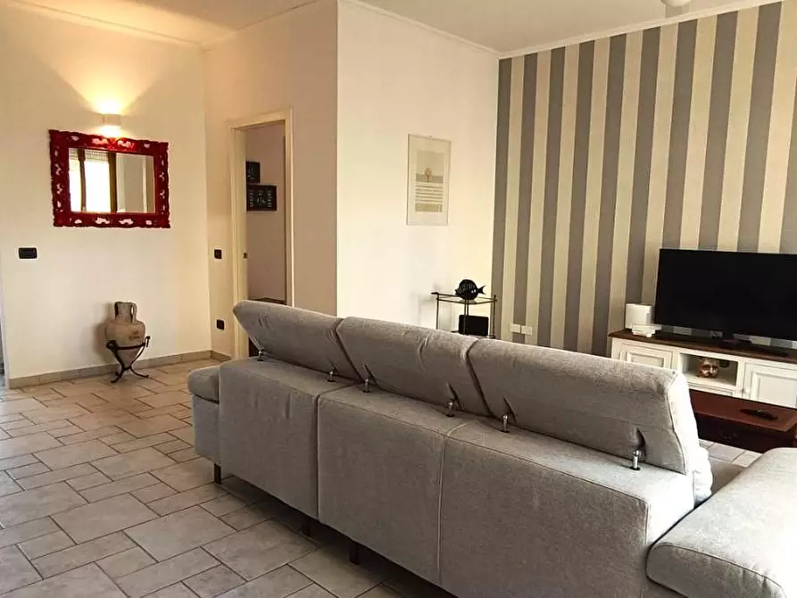 Immagine 5 di Appartamento in vendita  a Massa