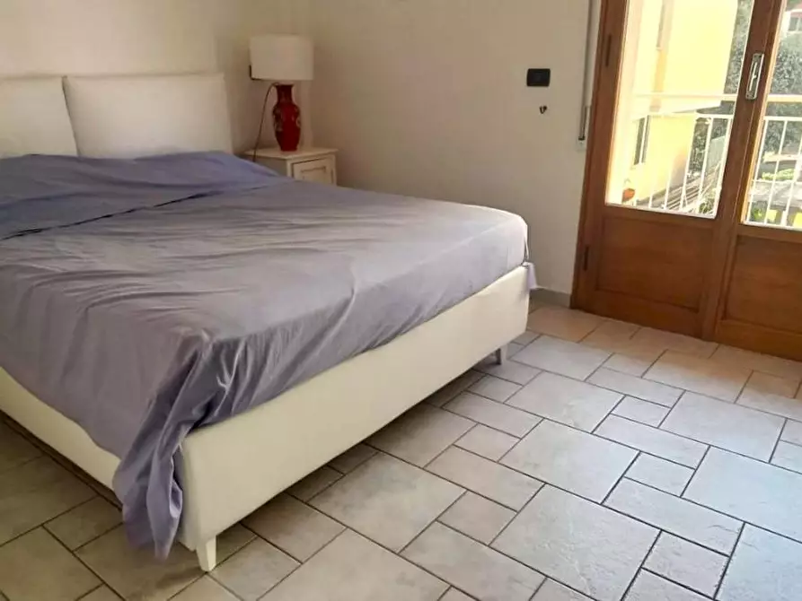 Immagine 15 di Appartamento in vendita  a Massa