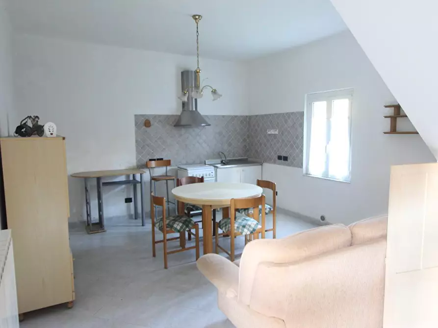 Immagine 8 di Casa indipendente in vendita  a La Spezia