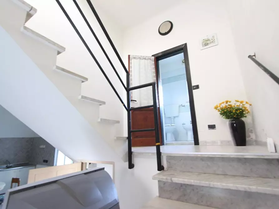 Immagine 13 di Casa indipendente in vendita  a La Spezia