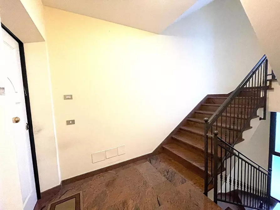 Immagine 22 di Appartamento in vendita  a Empoli