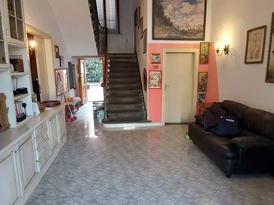 Immagine 9 di Villetta a schiera in vendita  a Vinci