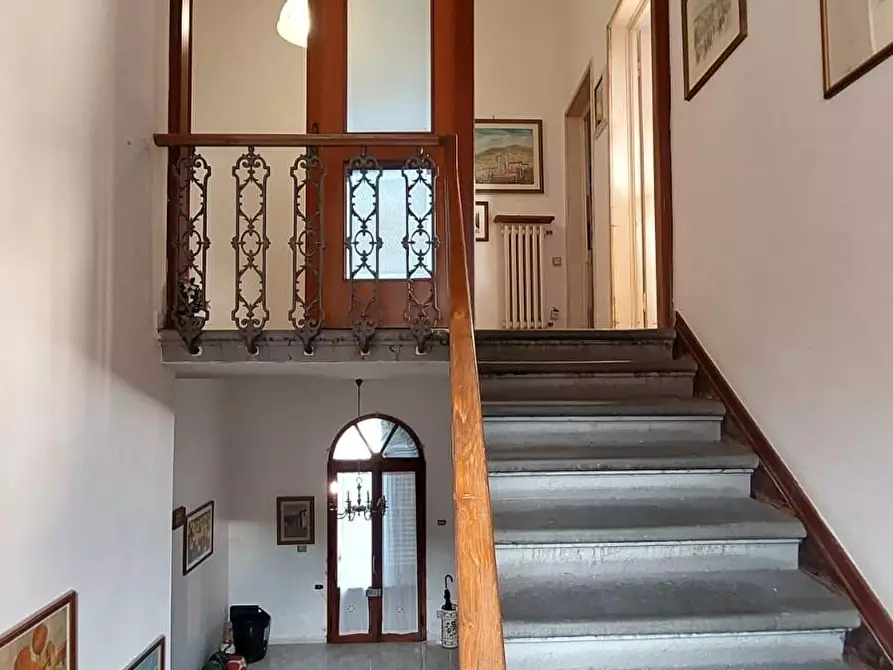 Immagine 2 di Villetta a schiera in vendita  a Vinci