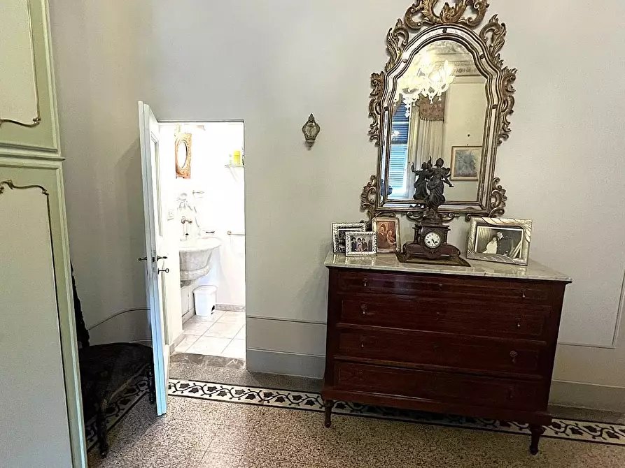 Immagine 16 di Appartamento in vendita  a Pisa