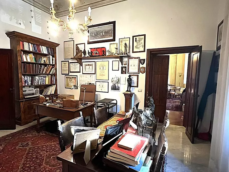 Immagine 17 di Appartamento in vendita  a Pisa