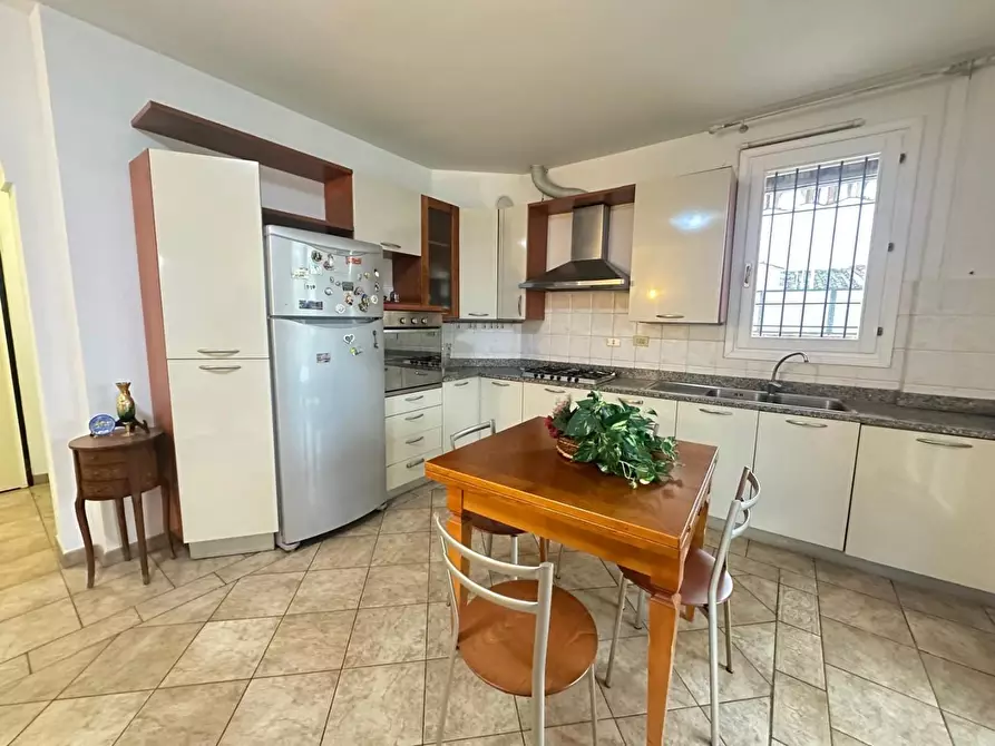 Immagine 18 di Appartamento in vendita  a Empoli