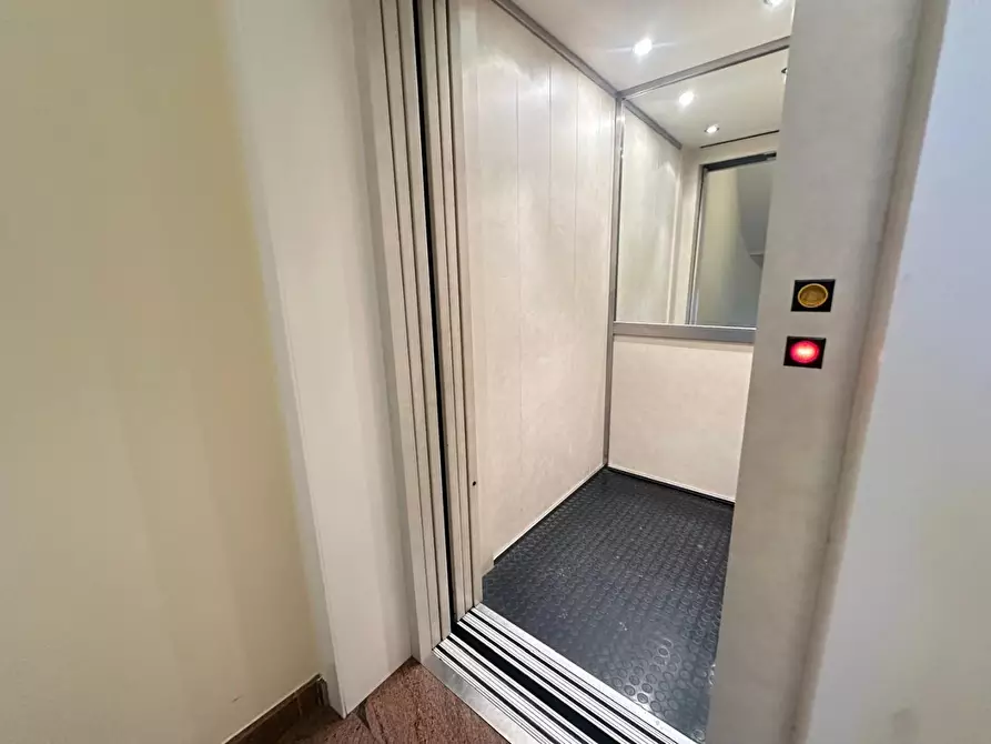 Immagine 16 di Appartamento in vendita  a Empoli