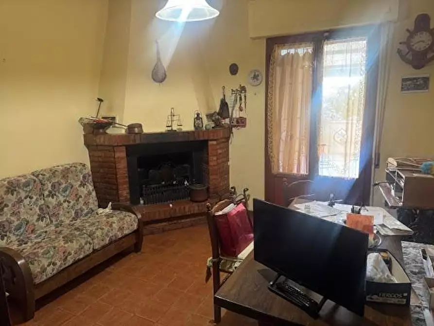 Immagine 7 di Appartamento in vendita  a Calci