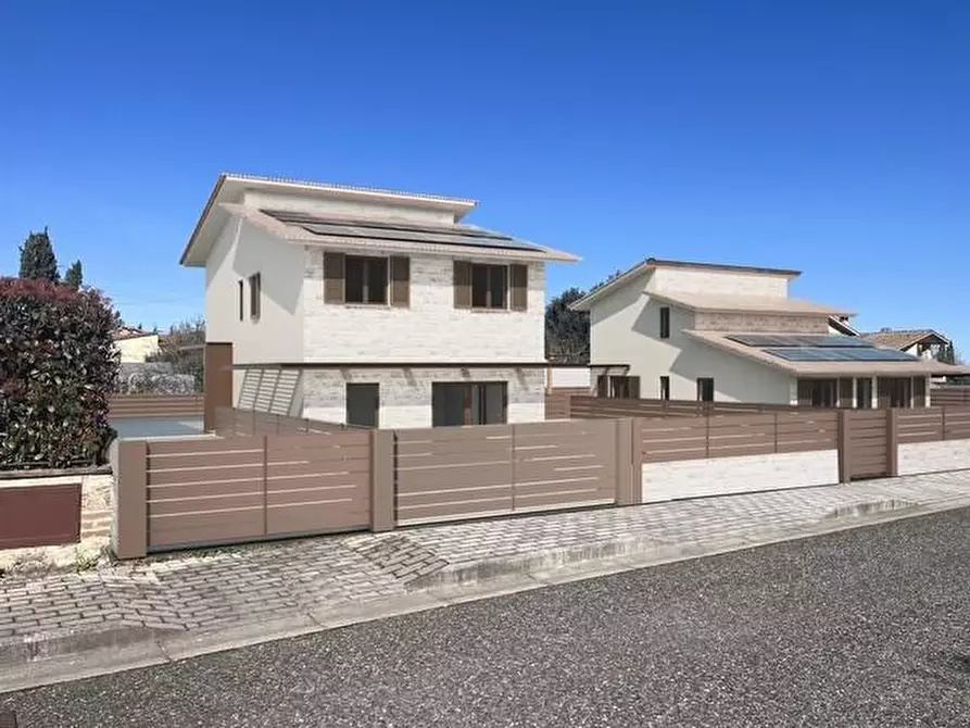 Immagine 1 di Terratetto in vendita  a Colle Di Val D'elsa