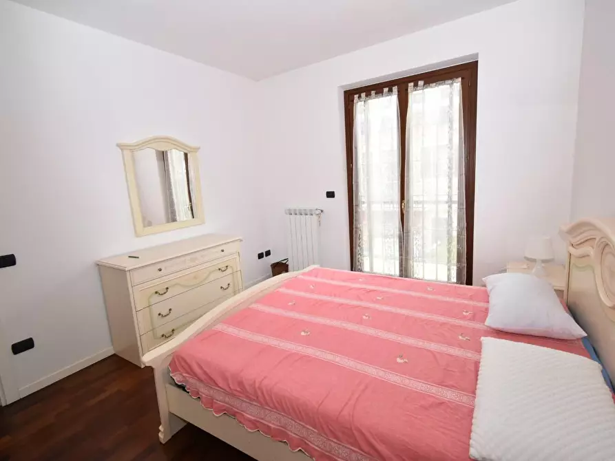 Immagine 17 di Casa bifamiliare in vendita  a Vecchiano