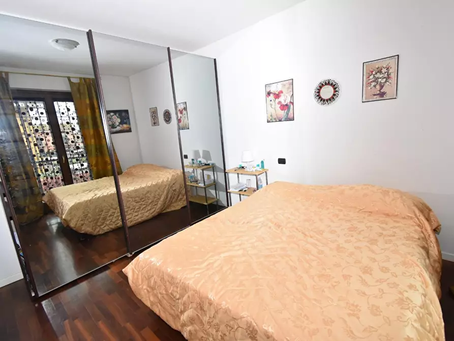 Immagine 25 di Casa bifamiliare in vendita  a Vecchiano