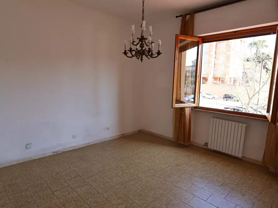 Immagine 14 di Appartamento in vendita  a Poggibonsi