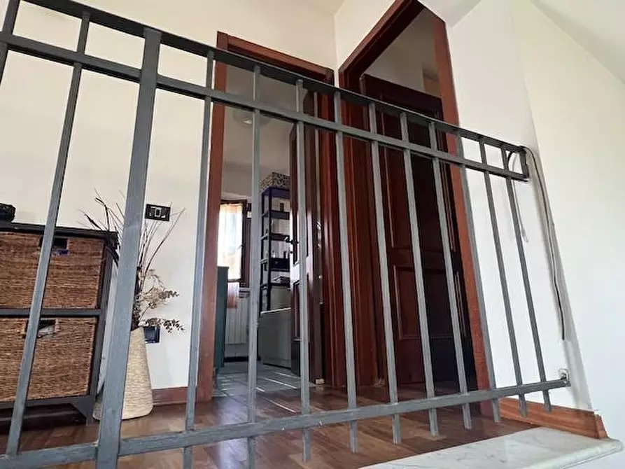 Immagine 24 di Villa in vendita  a Massa