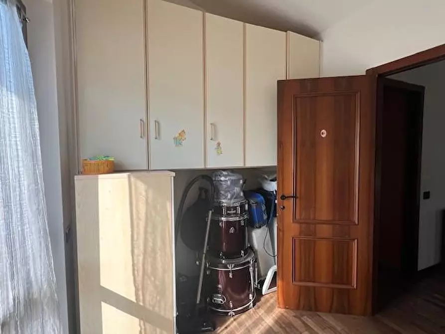 Immagine 27 di Villa in vendita  a Massa