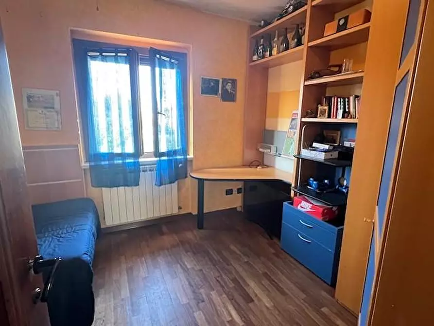 Immagine 28 di Villa in vendita  a Massa