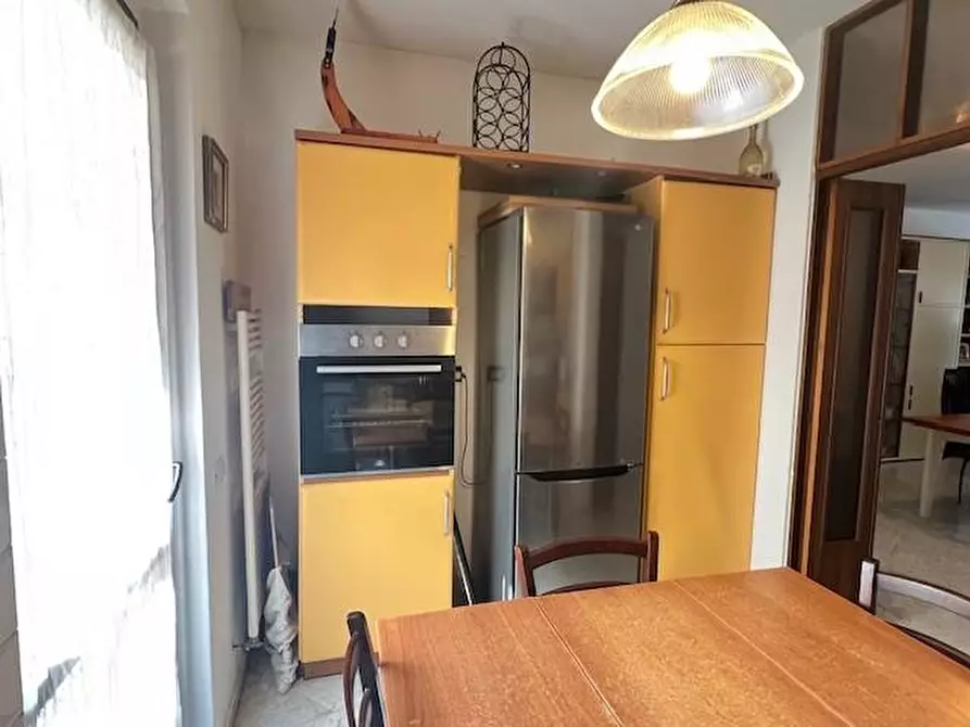 Immagine 9 di Villa in vendita  a Massa