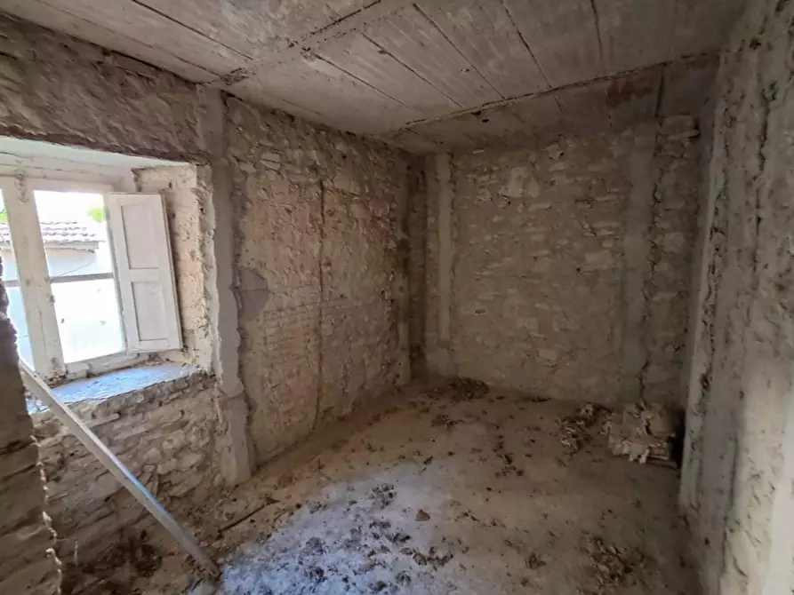 Immagine 9 di Appartamento in vendita  a Buti