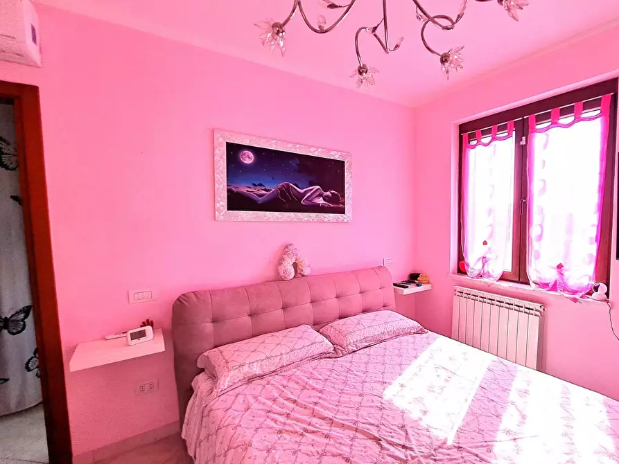 Immagine 8 di Appartamento in vendita  a Ortonovo