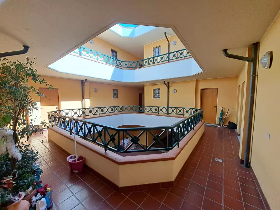 Immagine 15 di Appartamento in vendita  a Ortonovo