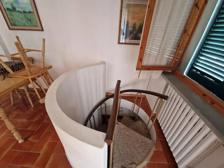 Immagine 9 di Casa trifamiliare in vendita  a Rosignano Marittimo