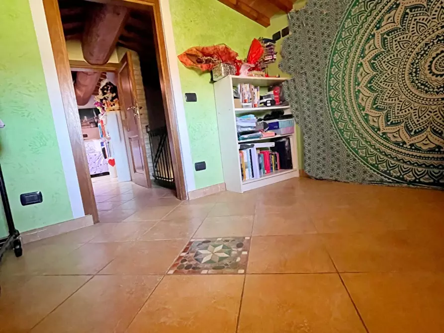 Immagine 12 di Porzione di casa in vendita  a Poggibonsi