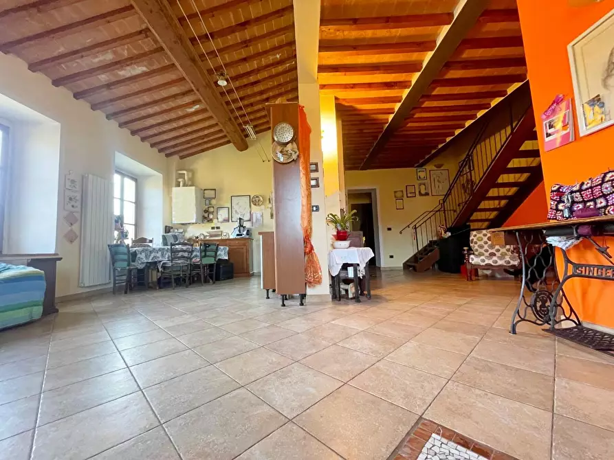 Immagine 3 di Porzione di casa in vendita  a Poggibonsi