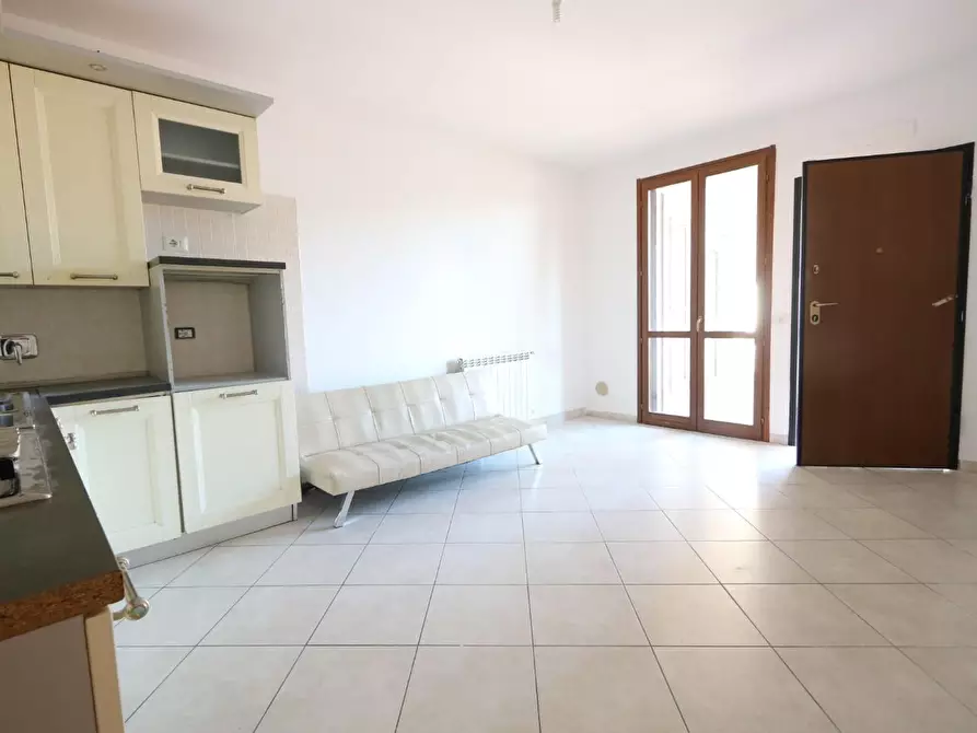 Immagine 2 di Appartamento in vendita  a Santa Maria A Monte