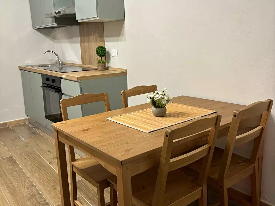 Immagine 2 di Appartamento in vendita  a San Giuliano Terme