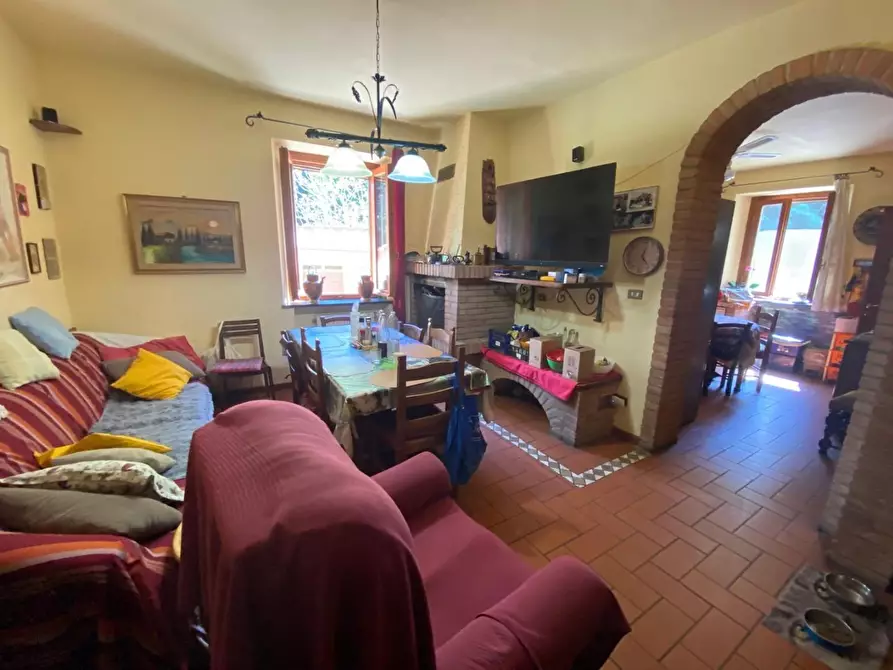 Immagine 12 di Porzione di casa in vendita  a Buti