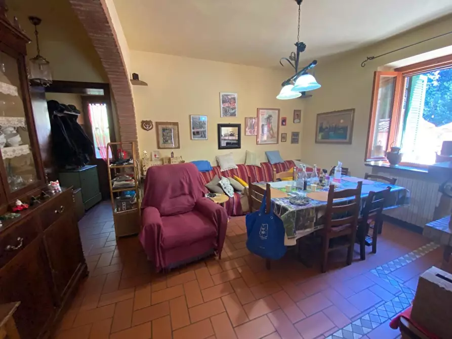 Immagine 10 di Porzione di casa in vendita  a Buti