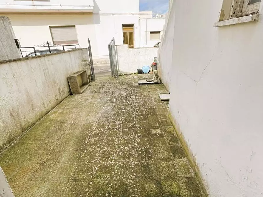 Immagine 19 di Appartamento in vendita  a Tricase