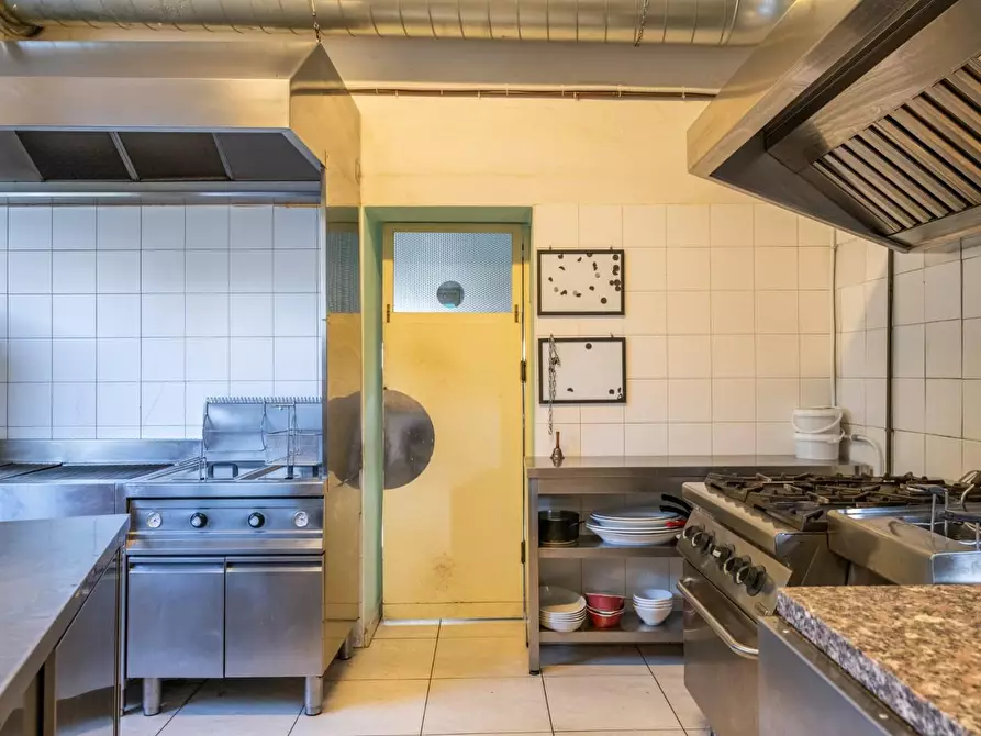 Immagine 62 di Bar / Ristorante in vendita  a Vecchiano