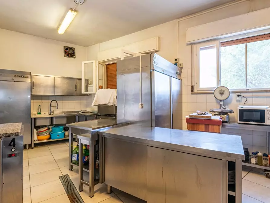 Immagine 64 di Bar / Ristorante in vendita  a Vecchiano