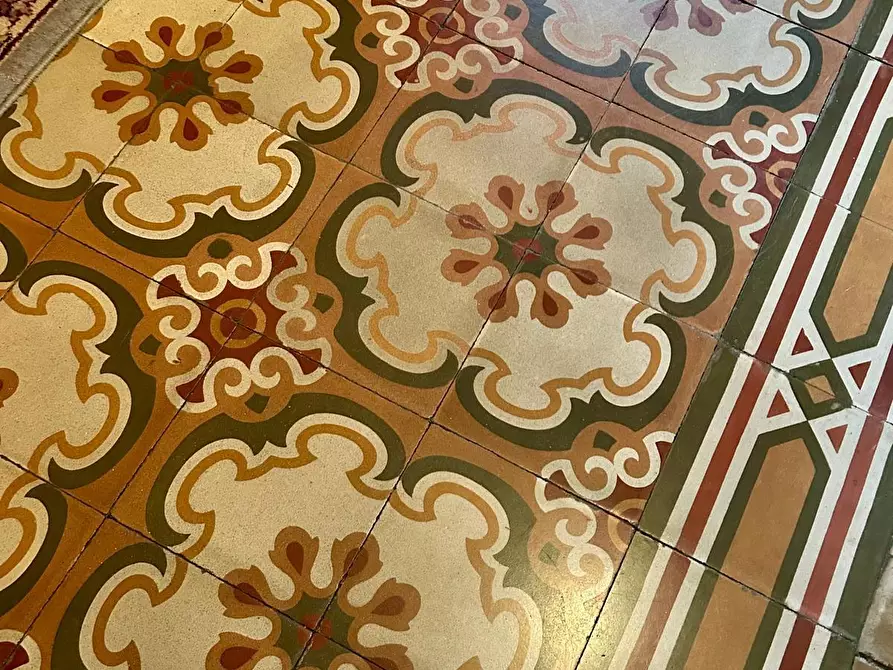 Immagine 5 di Villa in vendita  a Vinci